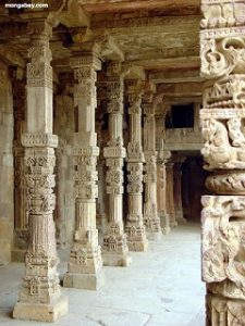 ku007-240-320carved_columns