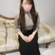 『高級ブティックにお勤めの最高級ランクのセレブ』【宝来 しずか】