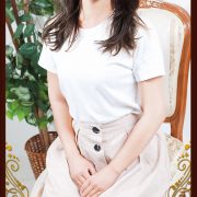 千代田 杏奈【スレンダーボディの彼女の魅力は多彩！】